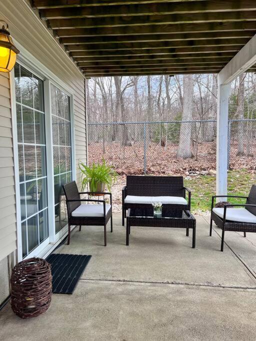 Spacious Retreat Close To Nature Bloomingdale Bagian luar foto