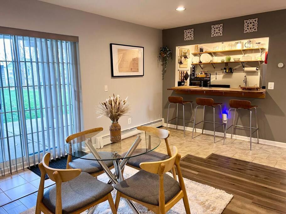 Spacious Retreat Close To Nature Bloomingdale Bagian luar foto